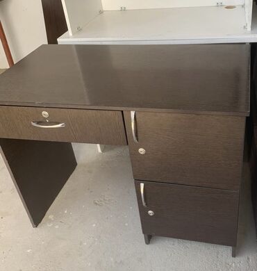 большой компьютерный стол: Письменный стол