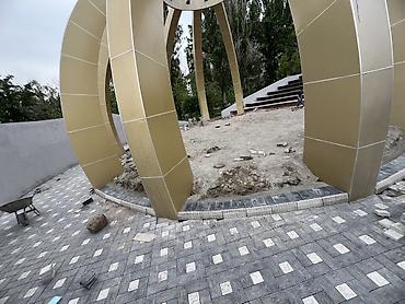 метражные ковры: Тротуарная плитка «Кирпич с вставкой» — модульная система для мощения — 2
