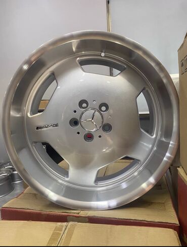 Диски: Литые Диски R 18 AMG, Комплект, отверстий - 5, Новый