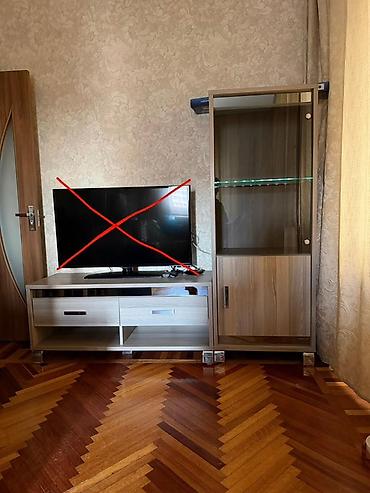 qapi evi: TV stendi və vitrinli şkaf dəsti - Rəng: açıq palıd/boz ağac — 1