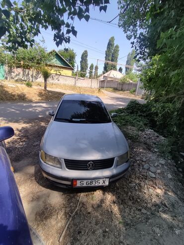 fit 2004: Volkswagen Passat: 1997 г., 1.6 л, Механика, Бензин, Седан