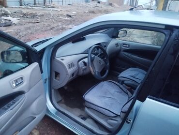 марк 2 2003: Toyota Prius: 2001 г., 1.5 л, Автомат, Бензин, Седан