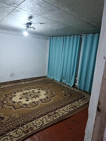 Үйлөрдү ижарага берүү: Сдаётся частный дом 3комнаты и кухня душ туалет имеется без ремонта — 1