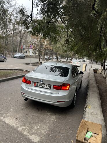 BMW: BMW 3 series: 2015 г., 1.6 л, Автомат, Бензин, Седан at lalafo.kg — 5 BMW: BMW 3 series: 2015 г., 1.6 л, Автомат, Бензин, Седан — 5