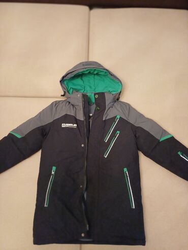 продаю детскую куртку: Детская зимняя куртка ROBSON (Robsonwear) с капюшоном
