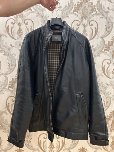 Kurtkalar: Lacoste kişi dəri gödəkçə - Brend: Lacoste - Ölçü: 56 (etiketdə 56/7 — 7