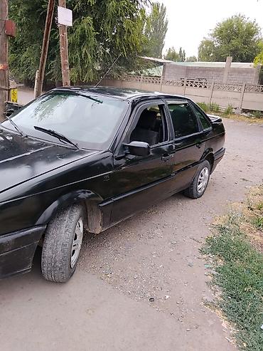 Транспорт: Volkswagen Passat: 1990 г., 1.8 л, Механика, Бензин, Седан — 2