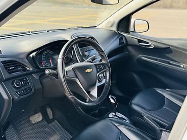 Chevrolet: Chevrolet Spark: 2016 г., 1 л, Вариатор, Бензин, Хэтчбэк — 10