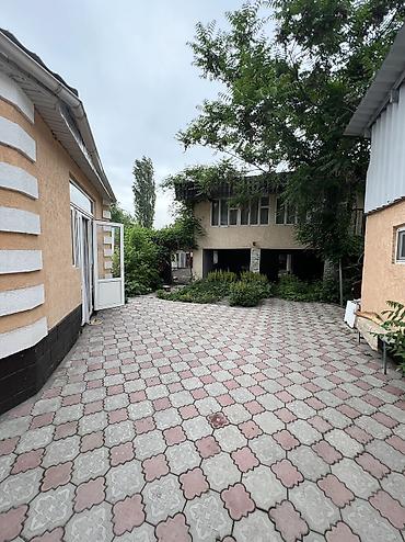 Продажа коттеджей и домов: 🏡 Большой кирпичный дом с хозяйством и садом в г. Кара-Балта продается — 3