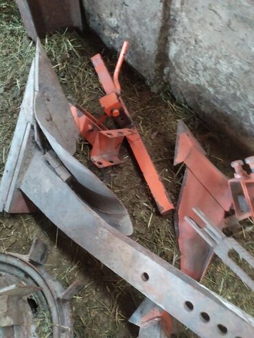 Дизельные мотоблоки: Продаю мотоблок Урал в рабочем хорошим состояние все есть в комплекте — 10