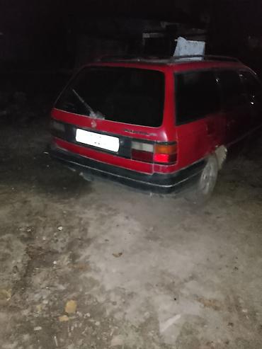 Volkswagen Passat: 1992 г., 1.8 л, Механика, Бензин, Универсал
