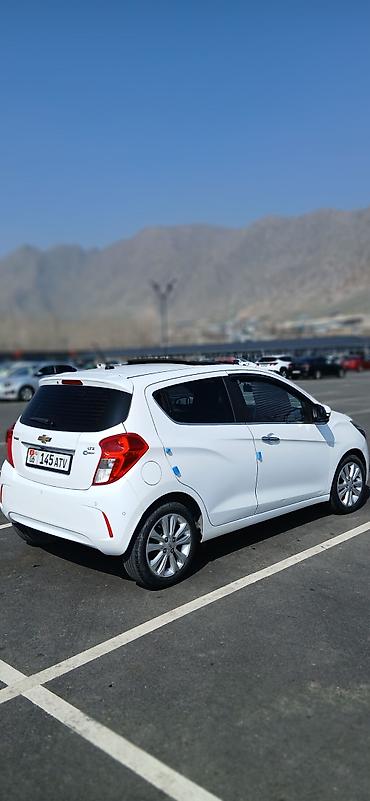 Chevrolet: Chevrolet Spark: 2016 г., 1 л, Автомат, Бензин, Хэтчбэк — 4