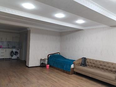 telnov küçəsi: 4 otaqlı, 160 kv. m, Orta təmir — 8