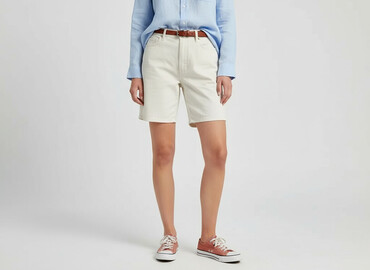 kurtki skorzane spodenki: MAC, Shorts for women, size S