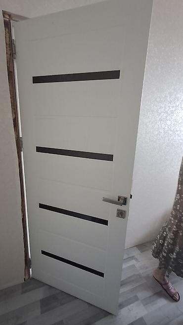 Ağ rəngli daxili otaq qapısı - 3 daxil otaq, 1 əd hamam qapısı lalafo.az -da Ağ rəngli daxili otaq qapısı - 3 daxil otaq, 1 əd hamam qapısı