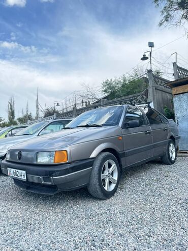 мониторы для авто: Volkswagen Passat: 1992 г., 1.8 л, Механика, Бензин, Купе