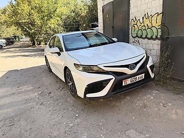 469 уаз: Toyota Camry: 2021 г., 2.5 л, Автомат, Гибрид, Седан — 2