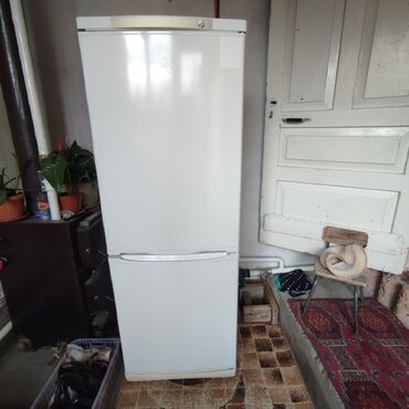 холодильник клео: Холодильник Indesit, Б/у, Двухкамерный, De frost (капельный), 60 * 175 * 60