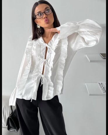 kvm переключатели smb value: Белая женская блузка с оборками и завязками - Материал: легкая