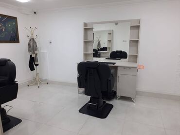 Digər kommersiya daşınmaz əmlakı: F U L. remont olunub . Gözəllik salonu həm kişilərə və gadinlara — 10