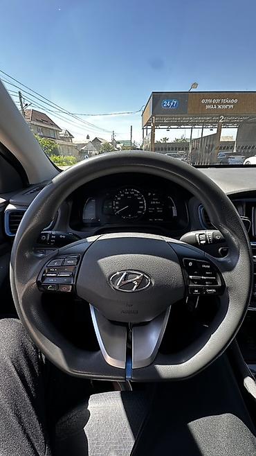 айоник 5: Hyundai Ioniq: 2016 г., 1.8 л, Автомат, Гибрид, Лифтбек — 6