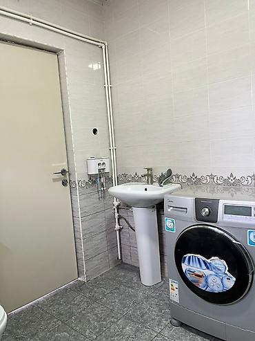 Продажа коттеджей и домов: 🏡 Продаётся уютный 4-к дом в📍ж/м Ак-Ордо 2 ✨ Основные характеристики — 12