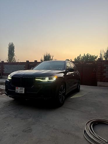 kamry 80: BMW X7: 2021 г., 3 л, Автомат, Бензин, Лимузин — 1