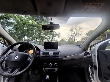 опель зафира а: Renault Megane: 1.5 л | 2014 г. 420000 км Хэтчбэк — 2