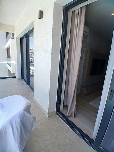 qusarda kreditle evler: Premium kompleksdə müasir 2 otaqlı mənzil sibriz - Geniş balkon: şüşə — 6