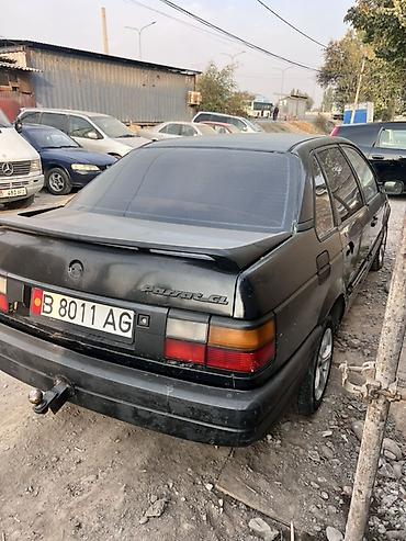 Унаа: Volkswagen Passat: 1990 г., 1.8 л, Кол менен иштөөчү, Бензин, Седан — 5