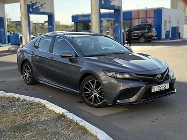 Toyota: Toyota Camry: 2021 г., 2.5 л, Автомат, Бензин, Седан — 9