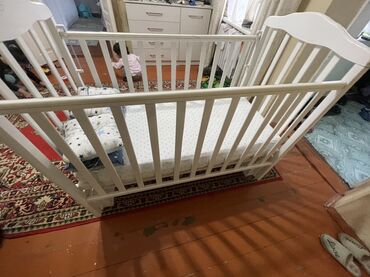 детскую кровать 7 в 1: Детская кроватка из массива (дерево), белая. Особенности: -