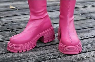 Salonke: Barbie pink kolekcija – modni detalji u žarko ružičastoj boji - — 6