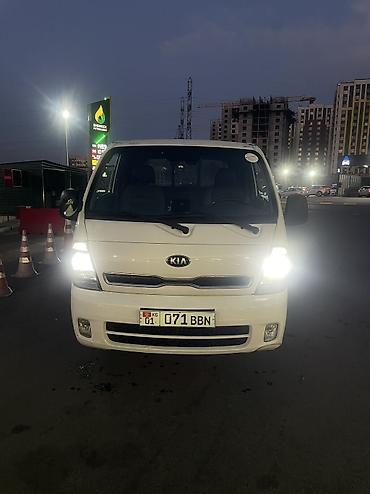 кибер трак: Kia BONGO: 2022 г., 2.5 л, Автомат, Дизель, Фургон — 1