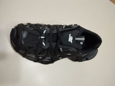 Krasofkalar və idman ayaqqabıları: Balenciaga Runner – qara rəngli idman ayaqqabısı (çift) - Rəng: tam — 2