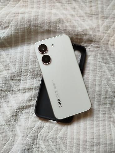 x8: POCO X8 Pro, белый Ключевые характеристики: - Память: 8 ГБ ОЗУ - — 3