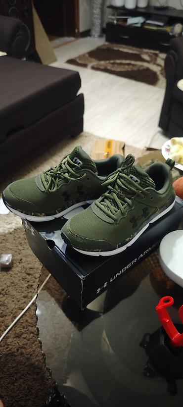 Мужские кроссовки, 41, Under Armour, Новый, цвет - Зеленый