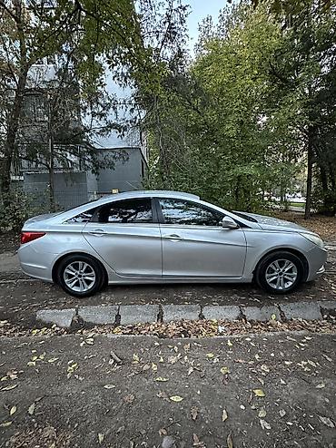 Продажа авто: Hyundai Sonata: 2013 г., 2 л, Автомат, Газ, Седан — 4