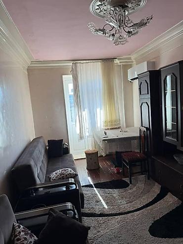 ev menzil alqi satqisi: 1 otaqlı mənzil – mebel və texnika ilə - Otaq işıqlı, pəncərə və — 1