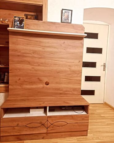 tv stand: Yeni, Düz TV altlığı, Polkalı, Türkiyə