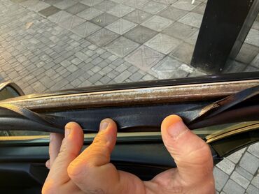 Mercedes-Benz: Mercedes-Benz E-Class (W210) sedan - Korpus: sedan, gümüşü rəng - — 10