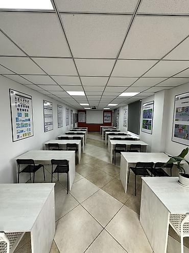 Аренда офисов: Аренда офисов, 230 м², С отдельным сан узлом, С системой безопасности — 7