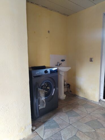 Uzunmüddətli kirayə evlər: 30 kv. m, 2 otaqlı, İnternet, Qaz, İşıq — 10