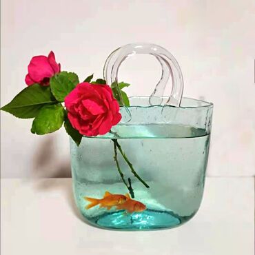 вазы из богемского стекла: Пусть ваши вазы никогда не пустуют🤍🌷 ✅на заказ! Насчёт цены пишите в