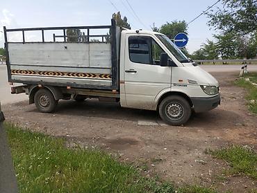 sprinter 2 2: Грузовой бортовой автомобиль Mercedes-Benz Sprinter (кабина 2 места) — 2
