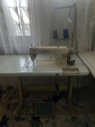 Tikiş maşınları: Tikiş maşını Juki, İşlənmiş,Elektromexaniki, 5 saplı, Ünvandan götürmə