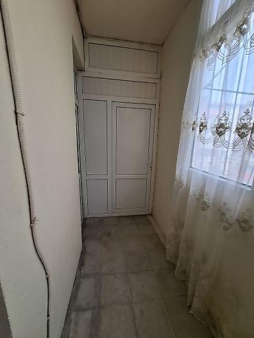xosbulaqda ev satilir: Xırdalanda Olimp mtkda. 6/3. Bütün əşyalarıyla birlikdə 1 otaqlı — 3