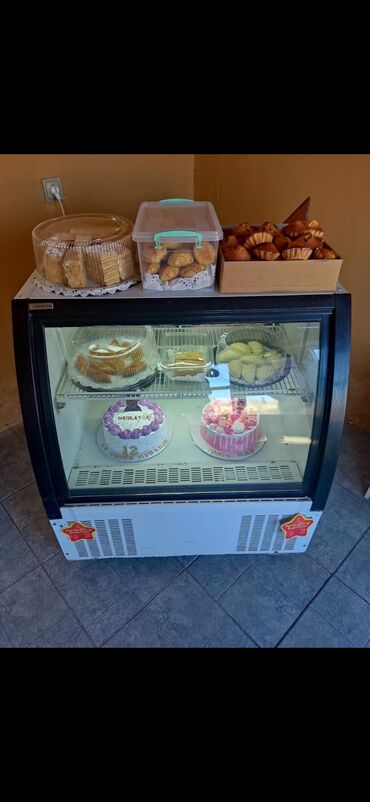 Digər soyuducu avadanlığı: Sirniyyat vitrini 190sm
700azn qiymet sondur
Sumqayit corat 0512 leli lalafo.az -da Digər soyuducu avadanlığı: Sirniyyat vitrini 190sm
700azn qiymet sondur
Sumqayit corat 0512 leli