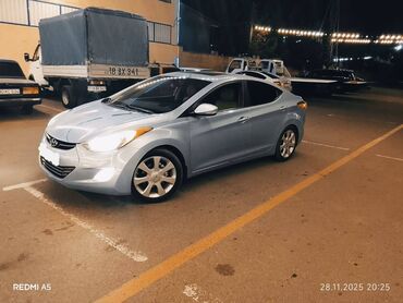 Hyundai: Hyundai Elantra: 1.8 l | 2012 il Sedan — 7