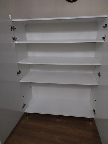 plastic qapi: Ağ rəngli iki qapılı şkaf - Material: laminat/MDF tipli taxta səth — 1